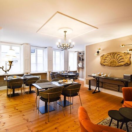 Bed and Breakfast Charme 19 Коимбра Экстерьер фото