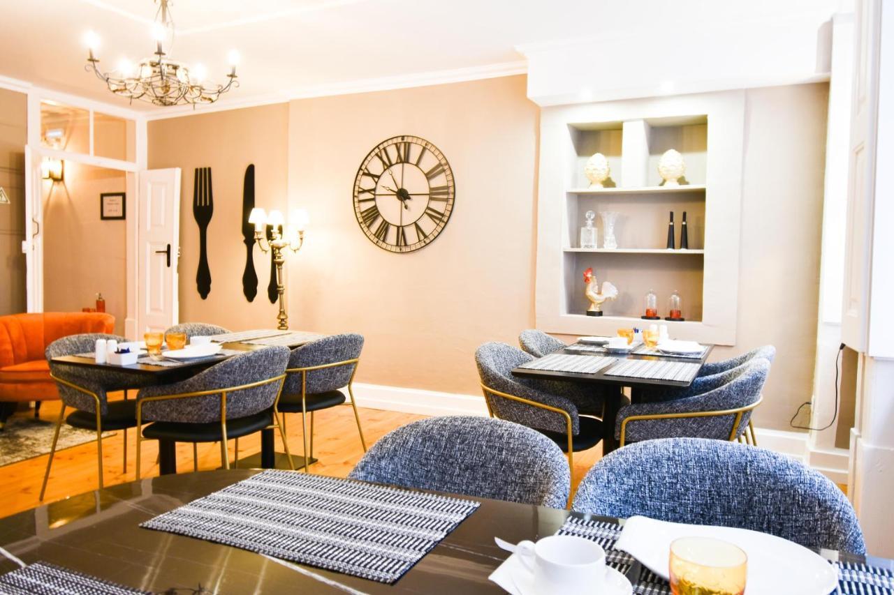 Bed and Breakfast Charme 19 Коимбра Экстерьер фото